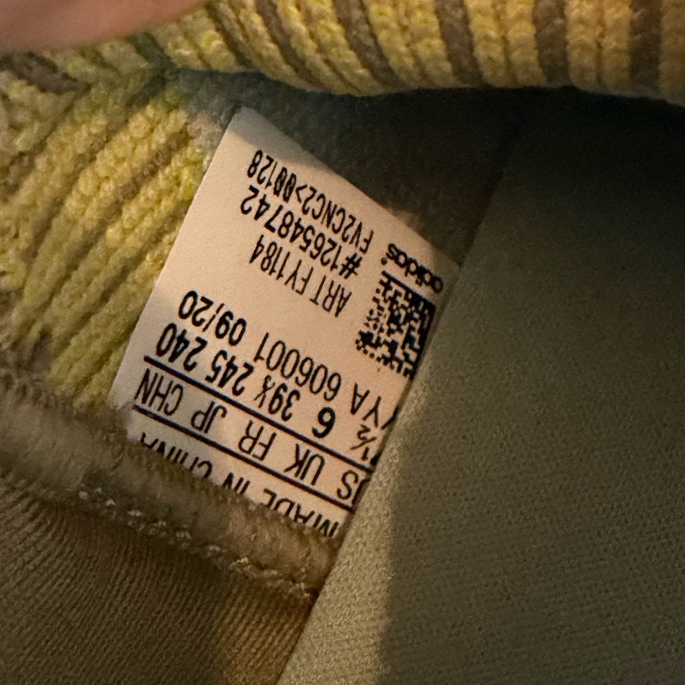 adidas Women's Ultraboost Stella McCartney - Picture 4 of 7